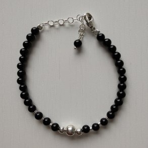 Tora Armb�nd s�lv