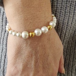 Love Pearls armb�nd med shell perler