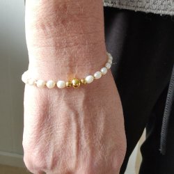 Love Pearls armb�nd Signe