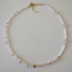 Halsk�de med rosakvarts Freja