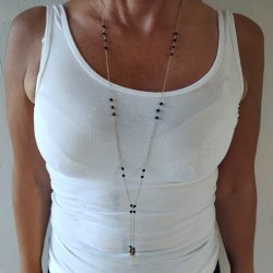 Lang halsk�de i guld